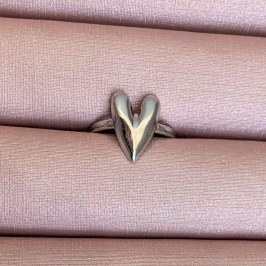 ANEL CORAÇÃO GRANDE LISO BANHADO A RÓDIO BRANCO - 20