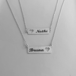 COLAR DE NOME PLACA CORAÇÃO VAZADO 45CM - PERSONALIZADO