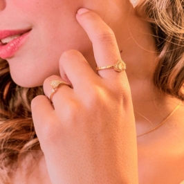 ANEL CORAÇÃO CRAVEJADO LATERAL - AURA