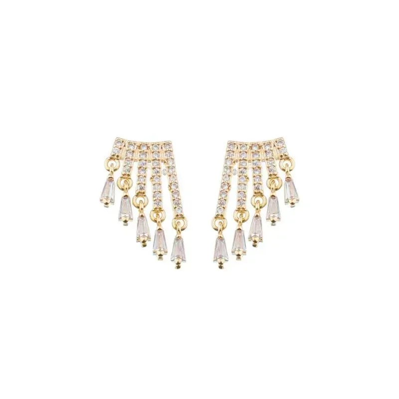 BRINCO CRAVEJADO COM ZIRCONIAS PENDURADAS BANHADO A OURO