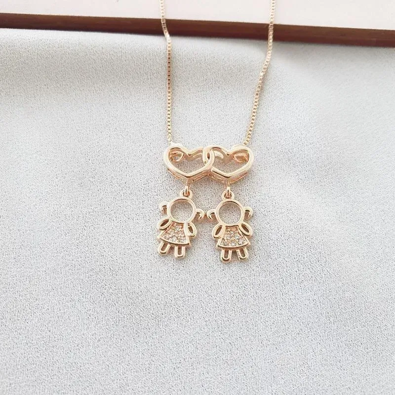 COLAR DE FILHAS MENINAS CRAVEJADO PEQ - MÃE