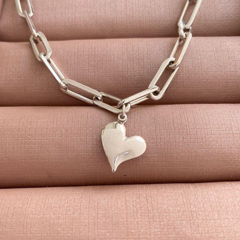 PULSEIRA DE ELOS GRANDES E CORAÇÃO LISO  45CM