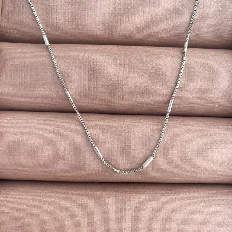 COLAR LONGO TUBOS LISOS 70CM - RÓDIO BRANCO