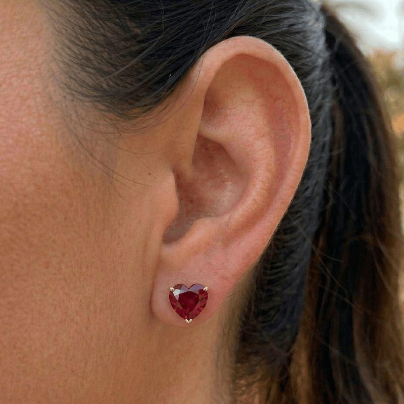 BRINCO CORAÇÃO RUBI - AURA
