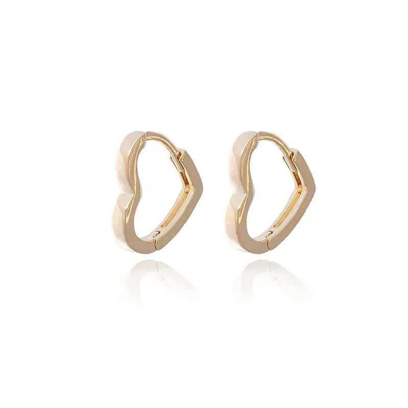 BRINCO ARGOLA DE CORAÇÃO LISO GRANDE BANHADO A OURO