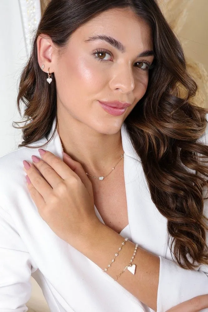 COLAR CHOKER DE CORAÇÕES CRAVEJADOS E PEROLAS BANHADO A RÓDIO BRANCO