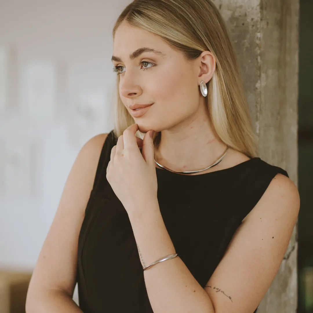 COLAR CHOKER TRANÇADA - AURORA