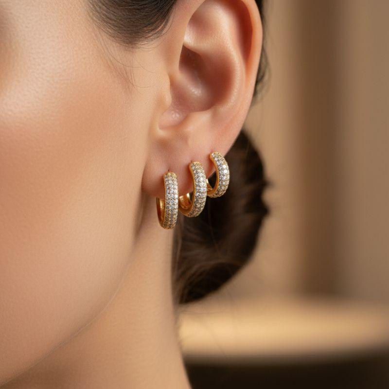 BRINCO TRIO DE ARGOLAS 3 CAMADAS ZIRCONIAS - PRIME