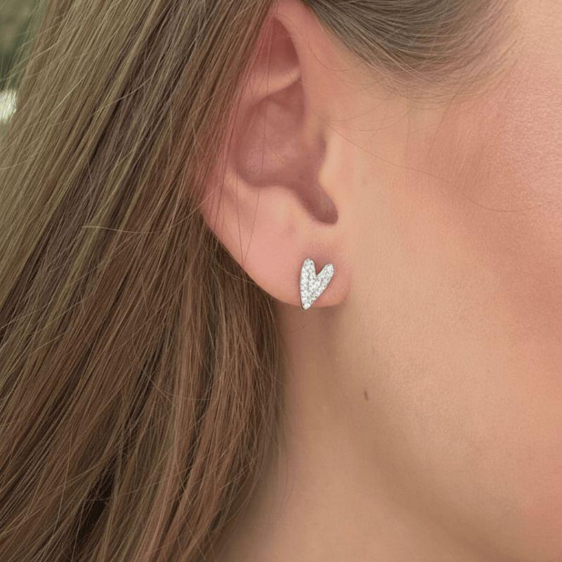 Brinco Coração Cravejado Jardim Secreto Zircônias Banho Ródio Branco