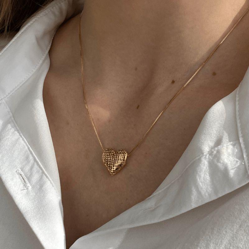 Colar Coração Esculpido Best Seller 45cm Banho Ouro 18k