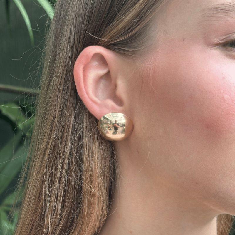 Brinco Redondo Conceitual Maximalista Banhado a Ouro 18k