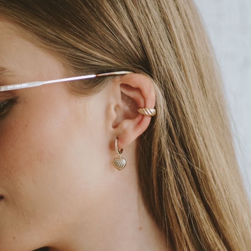 Brinco Piercing Fake Torcido Essencial Banhado Em Ródio