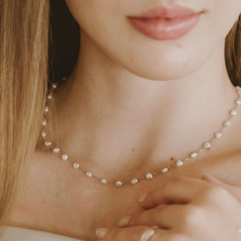 Colar Choker Pérola Coração Delicado Essencial 40CM Banhado Em Ródio