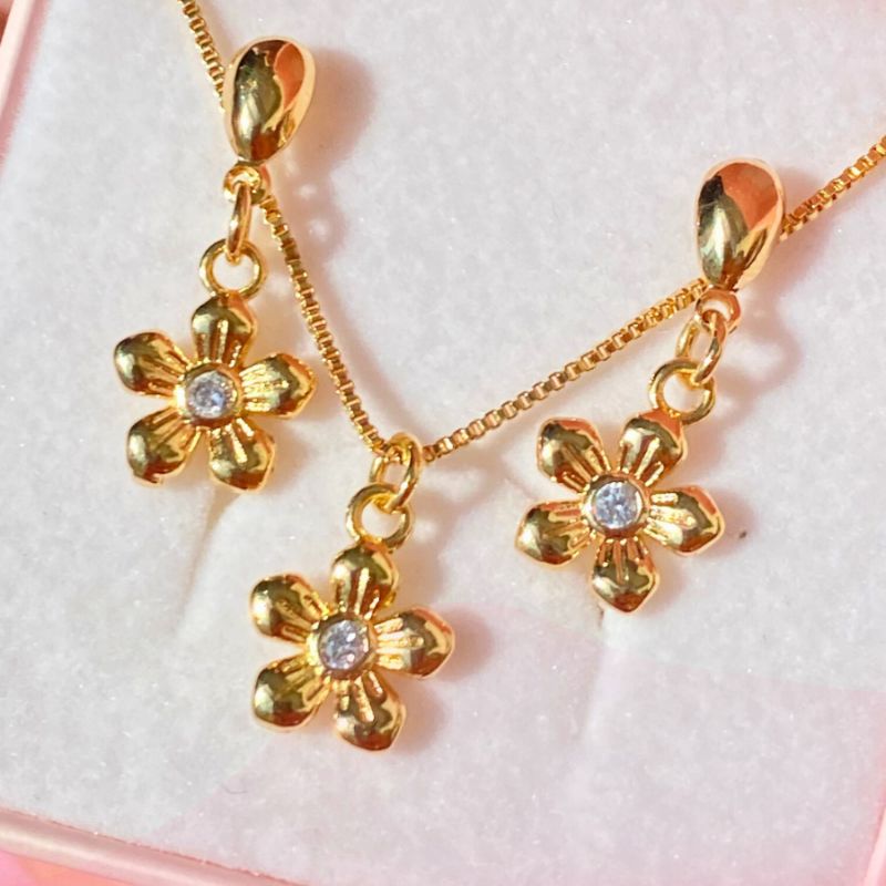Colar Flor Com Zirconia Essencial 45CM Banhado Em Ródio