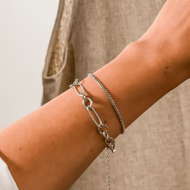 Pulseira Elos E Nó Texturizado Essencial Banhado Em Ródio