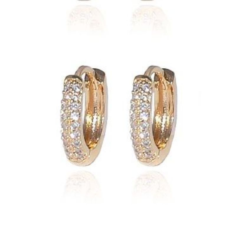 Brinco De Argolas Cravejada M Prime Banhado Em Ouro
