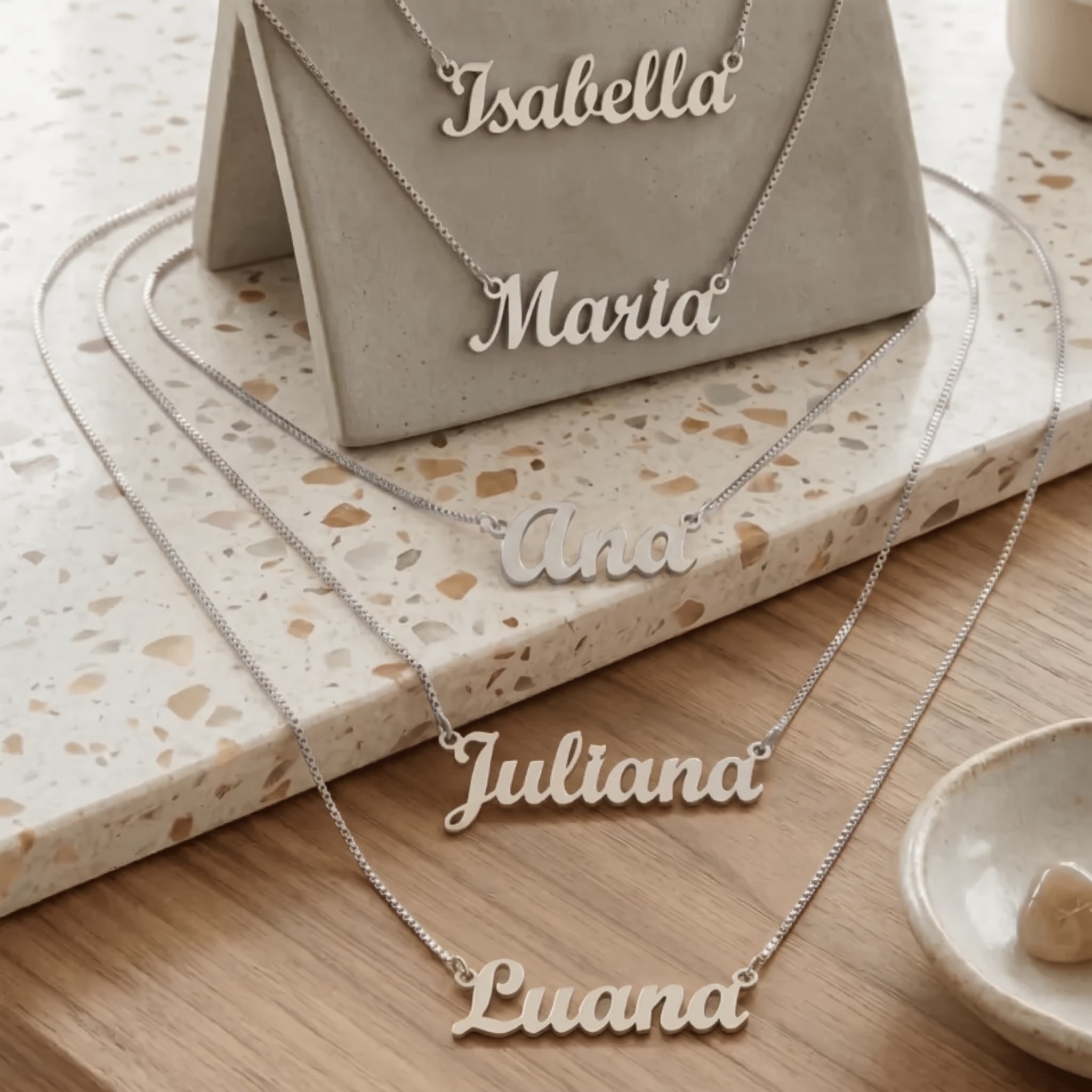 Colar De Nome Tradicional Banhado Em Rodio