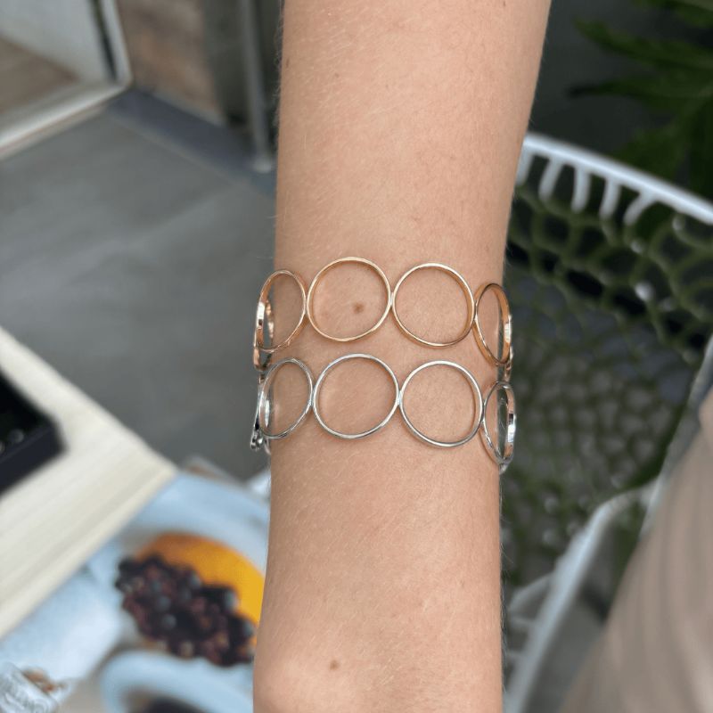 Bracelete Geométrico De Círculos Vazados Sunshine Banhado Em Ródio